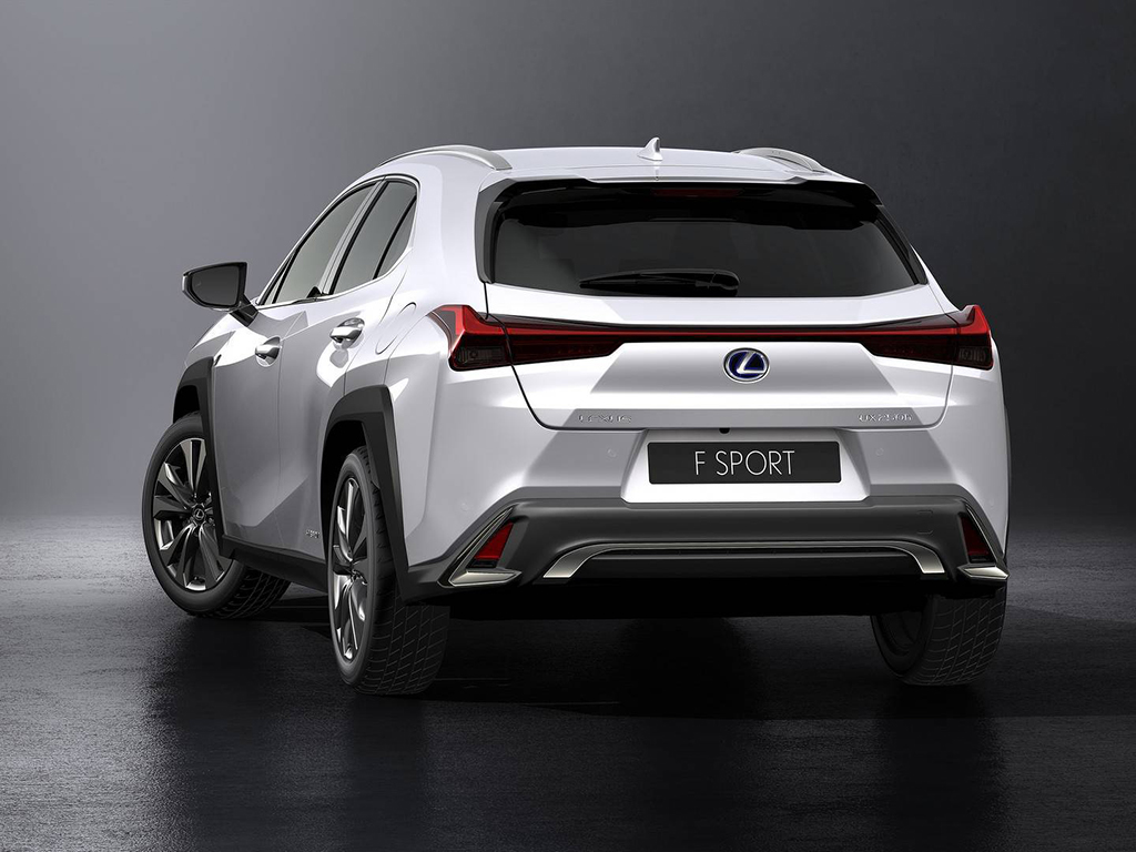 Lexus UX compact crossover debuts  Drive Arabia