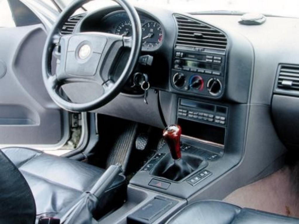 1992 Bmw 325i curb weight #5