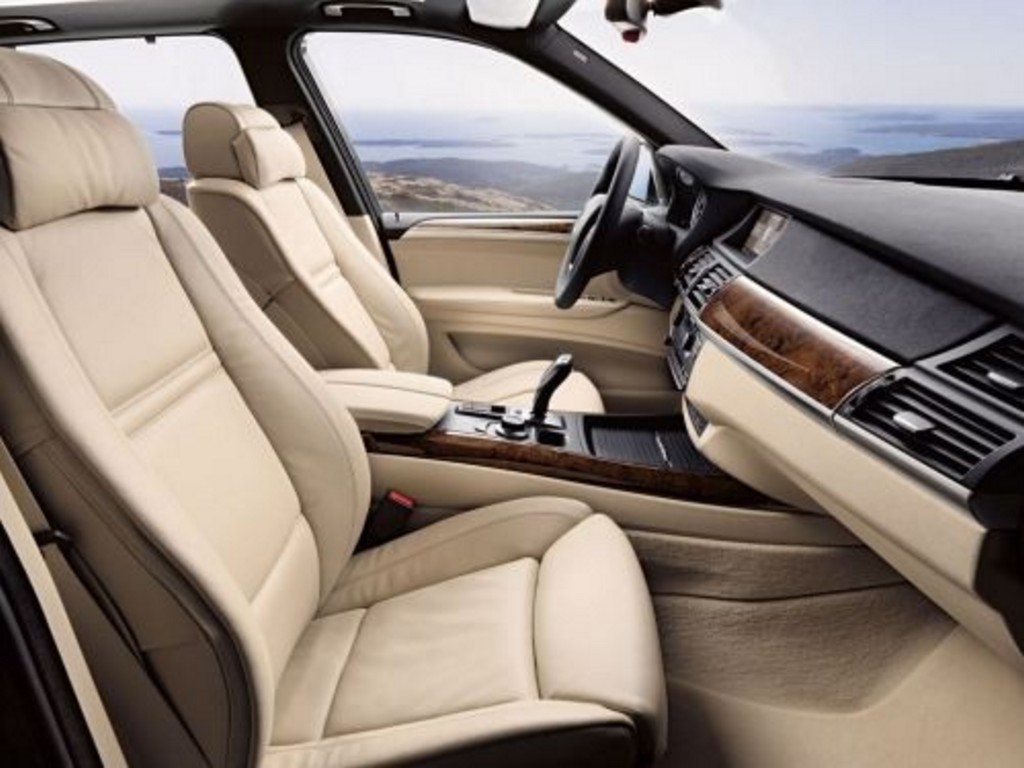 bmwx548i4.jpg