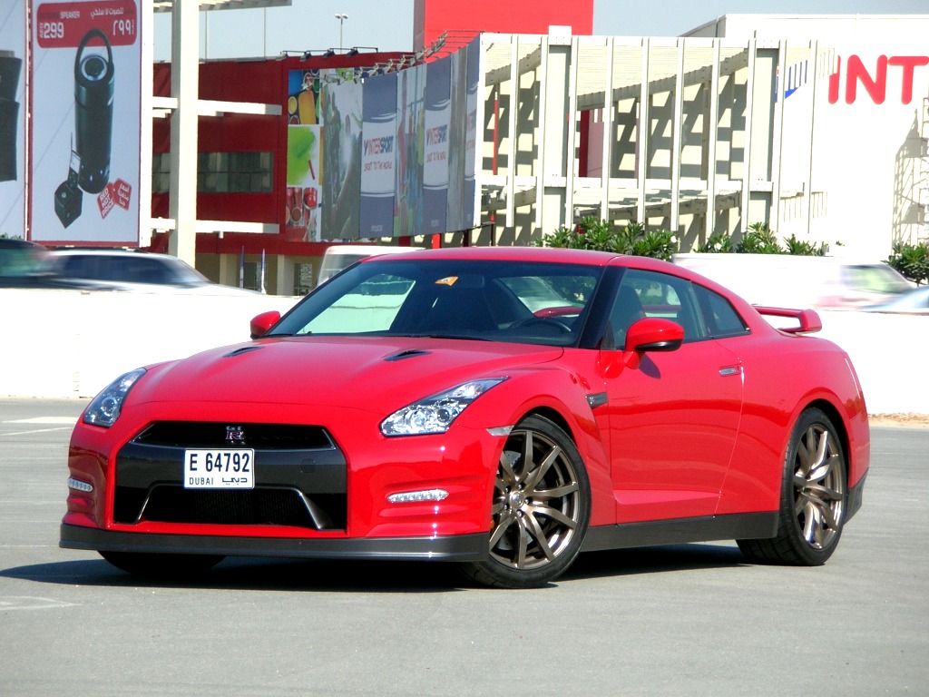 2012 Nissan gtr black edition review #10
