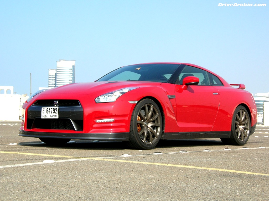 2012 Nissan gtr black edition review #9