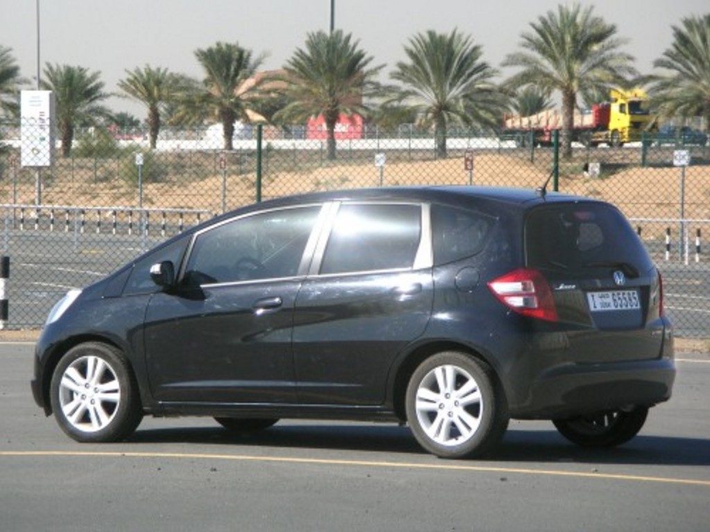 Review of honda jazz 2010 #3