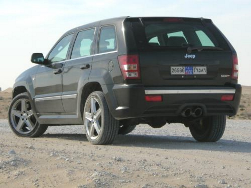 2007 Jeep grand cherokee srt 8 review #5