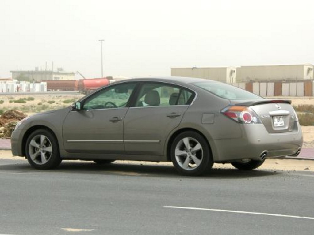 Nissan altima 2008 price in qatar #3