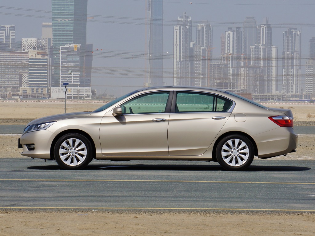 Curb weight honda accord 2013 #4