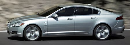 Real 2009 Jaguar XF photo leaked