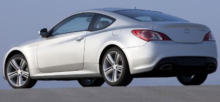 2010-hyundai-genesis-coupe-3.jpg