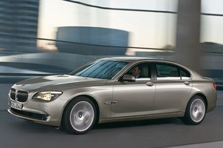 2009 BMW 7-Series exposed early