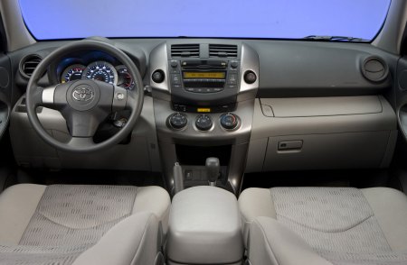 2009 Toyota RAV-4 gets minor facelift