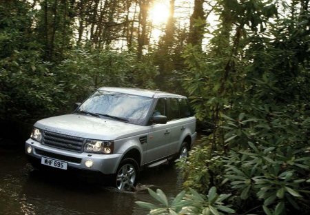 Land Rover pays to offset its pollution
