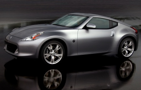 2009-2010 Nissan 370Z exposed before LA show