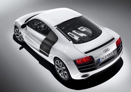 2010 Audi R8 gets 5.2 V10 engine option | Drive Arabia