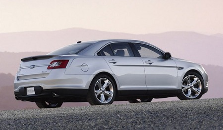 2010 Ford Taurus SHO