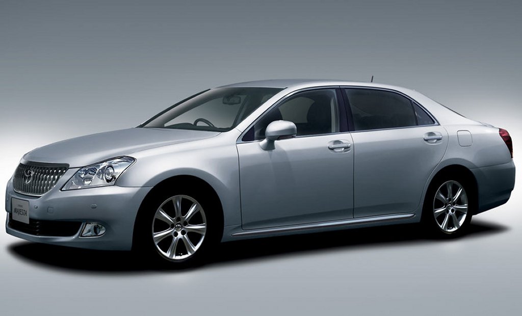 2009 Toyota Crown Majesta upgraded in Japan