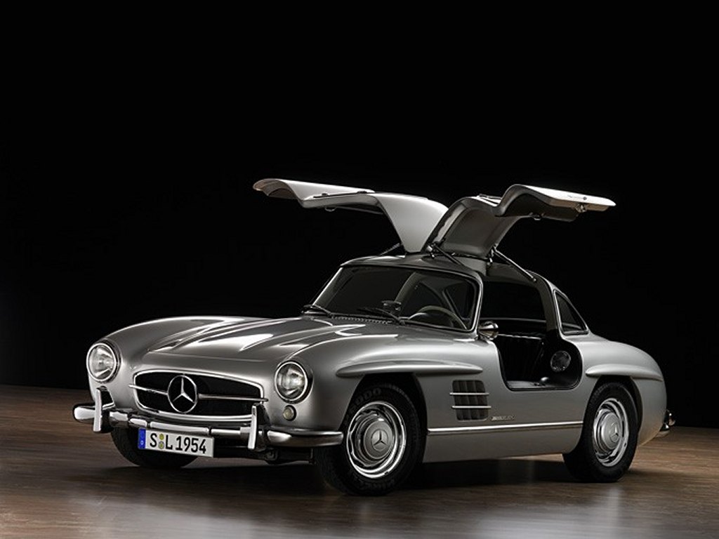 Mercedes-Benz SL Gullwing makes comeback