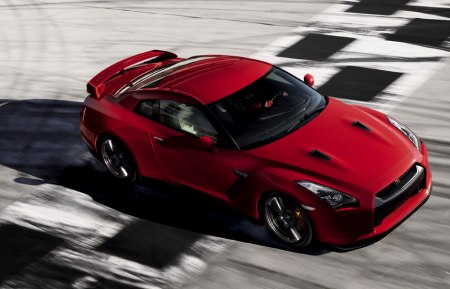 nissan-gt-r-red