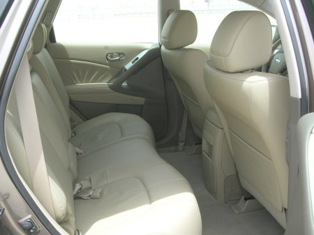nissan-murano-2009-dubai-rearseat