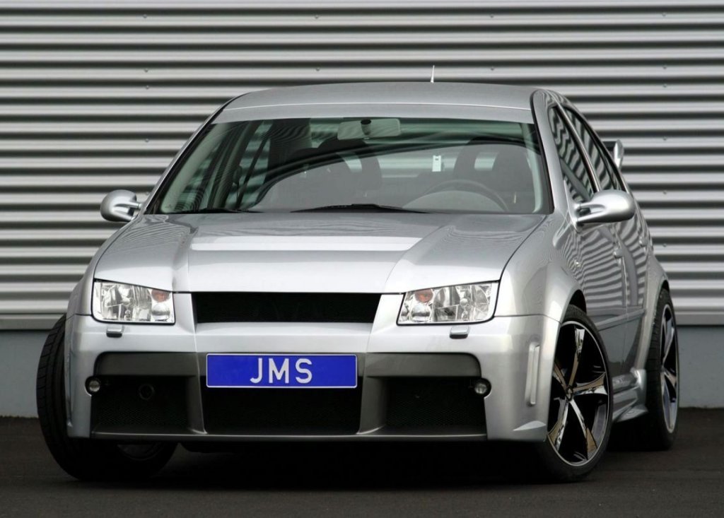 Volkswagen Bora rejuvenated with JMS body kit
