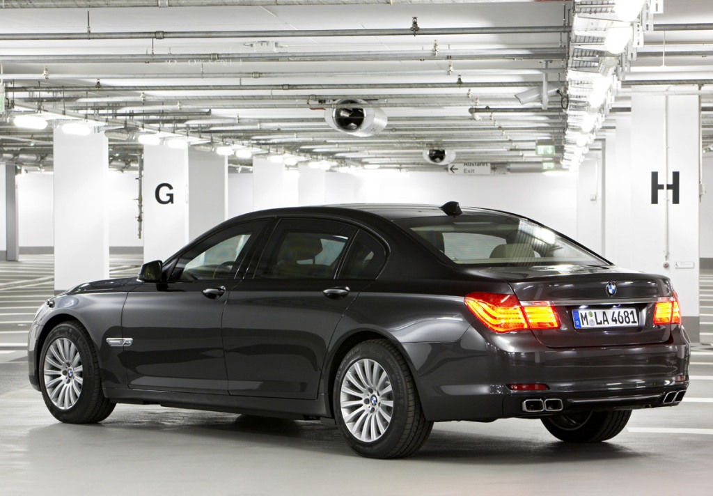 bmw 7 series 2010 in bulletproof security spec drive arabia