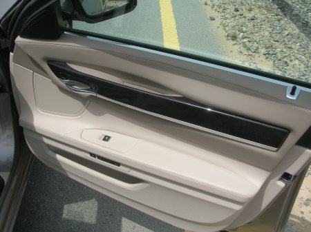 bmw-750li-2010-door