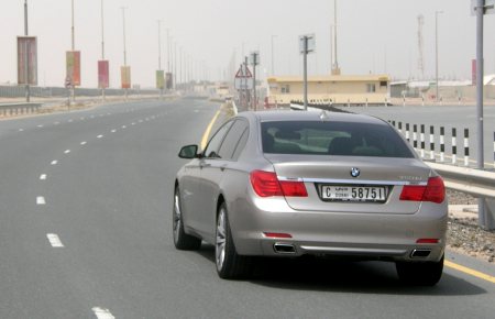 bmw-750li-2010-rear2