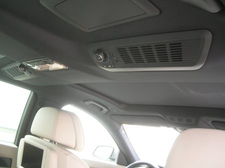 bmw-750li-2010-rearseat3