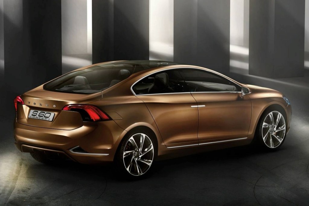 Volvo S60 2011 first photos released