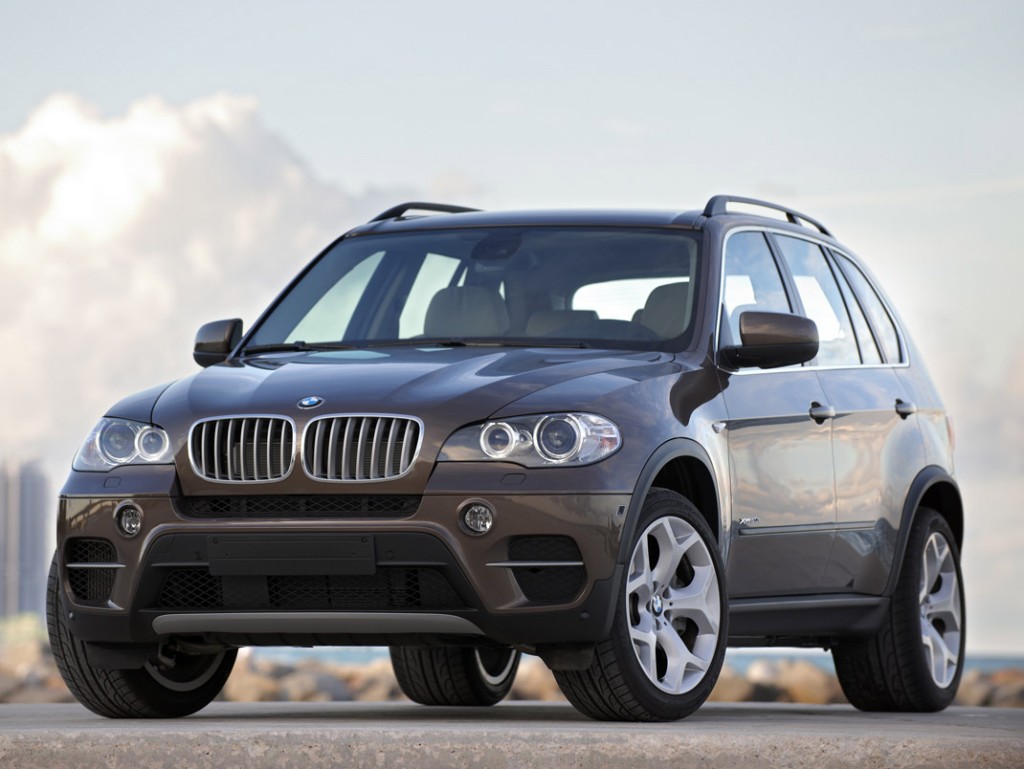 BMW X5 2011 gets facelift & new engines