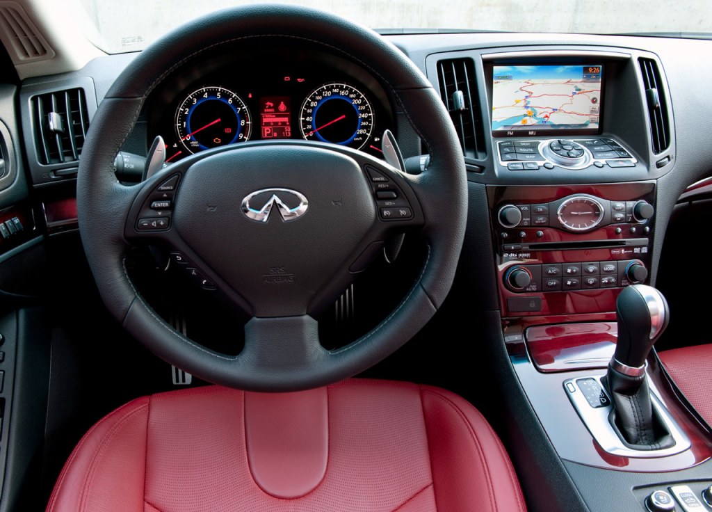Infiniti G37 2010 convertible debuts in Dubai - Drive Arabia