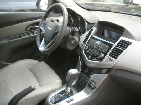 Chevrolet Cruze Interior 1 Drive Arabia
