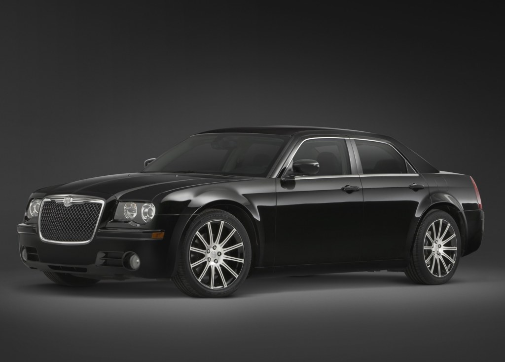 Chrysler 300 Limited V6 On Sale In The Uae Drive Arabia