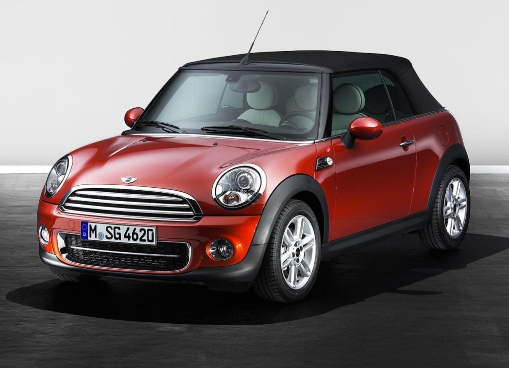 Mini, Convertible & Clubman 2011 range all facelifted