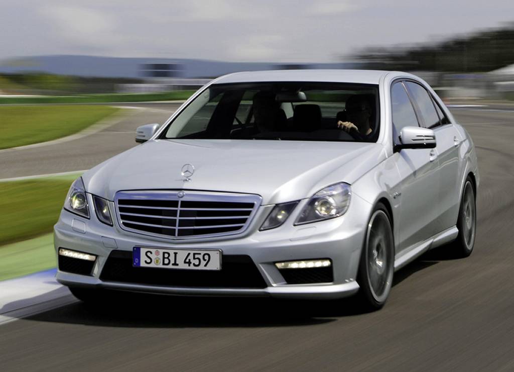 Mercedes-Benz E 63 AMG upgraded for 2011