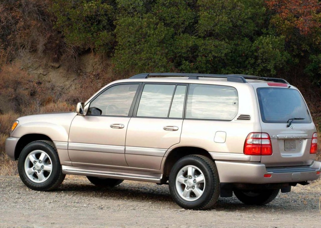 Toyota Land Cruiser 2003-2007 global recall | Drive Arabia