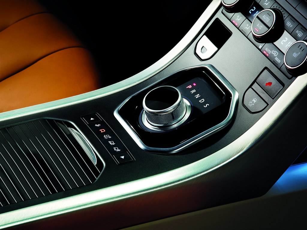Range Rover Evoque 12 Fully Revealed Drive Arabia Range Rover Evoque 12 Fully Revealed Drive Arabia