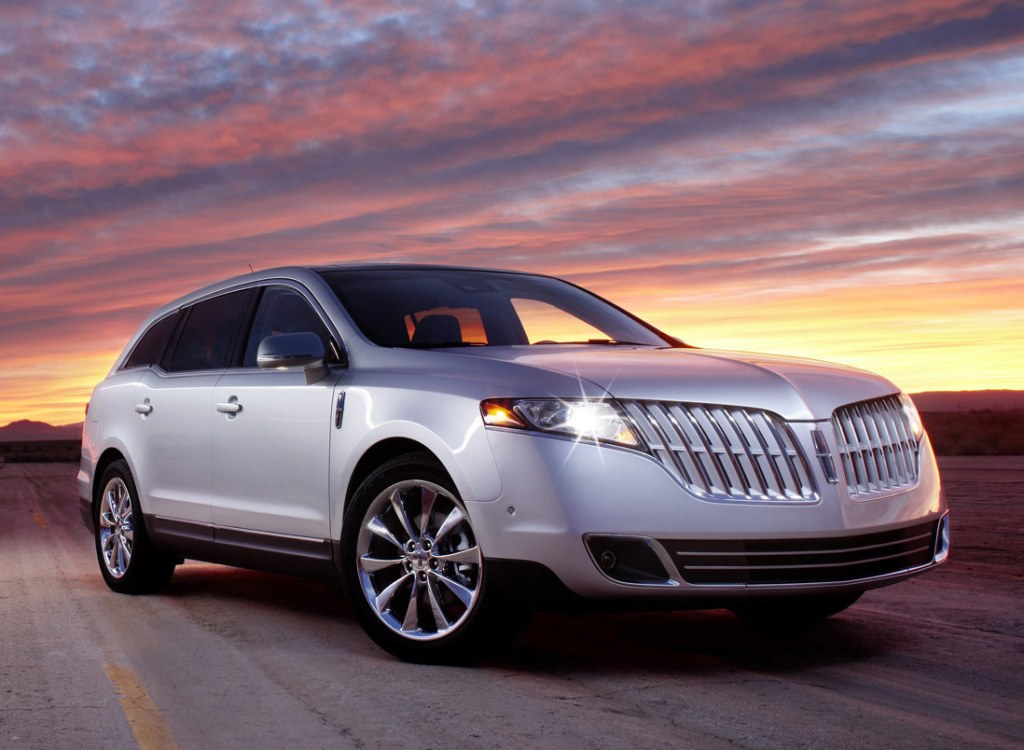 Lincoln MKT 2011 on sale in the UAE
