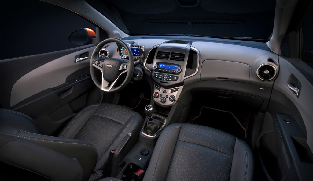 Chevrolet Sonic 2012 replaces the Aveo Drive Arabia