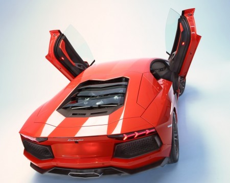 Lamborghini Aventador LP700-4 revealed in Geneva Motor Show | Drive Arabia