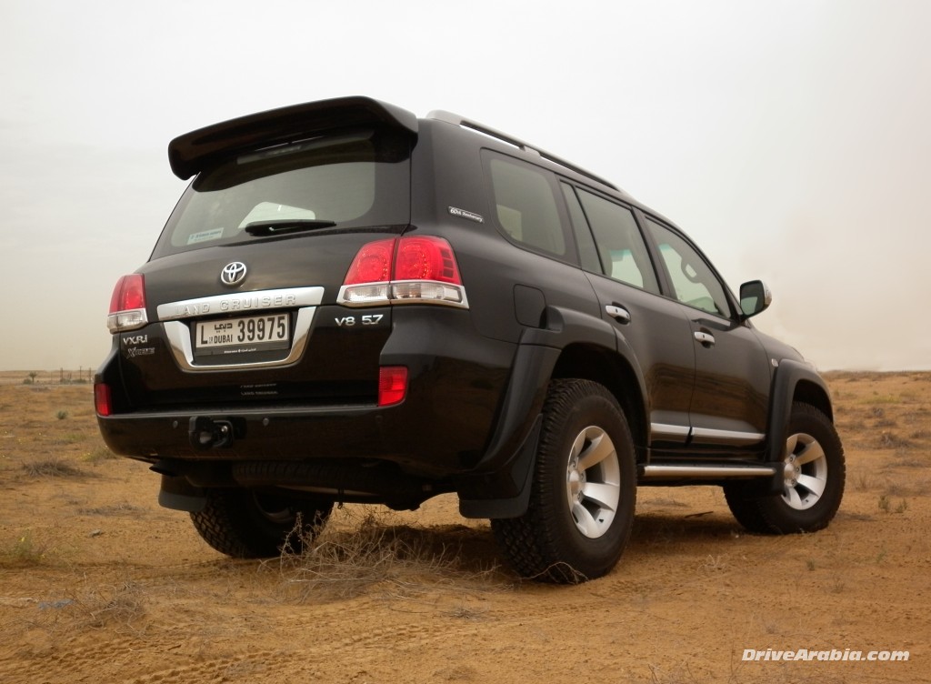 Toyota Land Cruiser 200 5 7