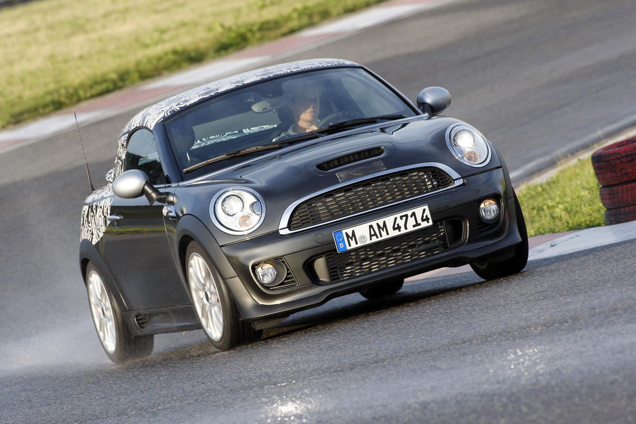 MINI Coupe 2012 prototype hints at reveal soon