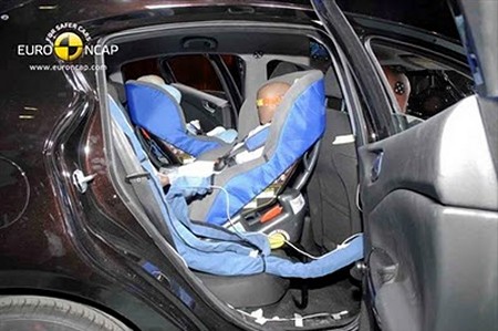 Car baby-seat tips as new UAE safety laws come