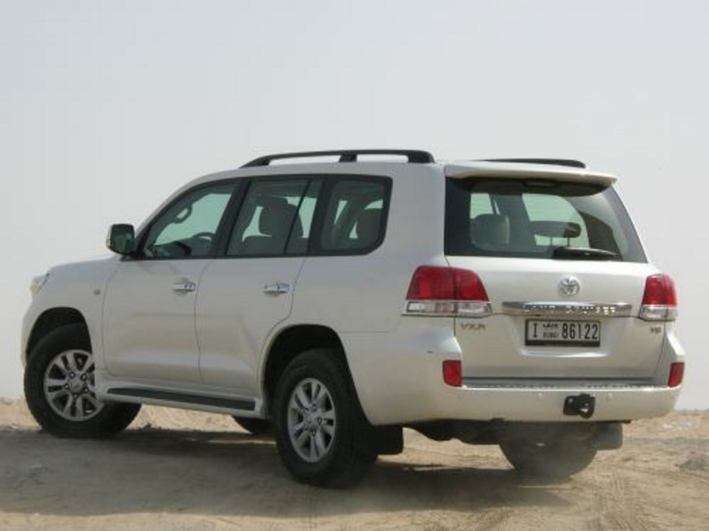 2008 Toyota Land Cruiser VX-R | Drive Arabia