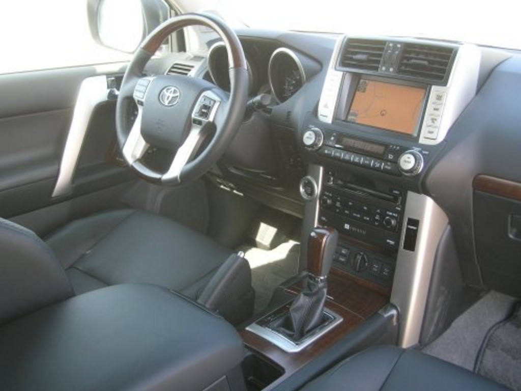 2010 Toyota Land Cruiser Prado V6 Drive Arabia