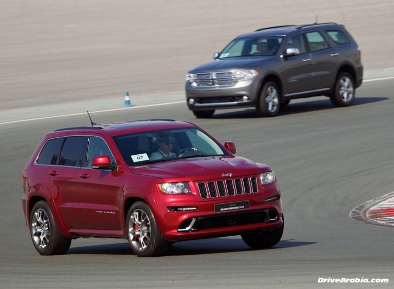 First drive Chrysler 300C, Grand Voyager, Jeep Grand