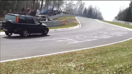 Video of the week: Honda CR-V racetrack crash