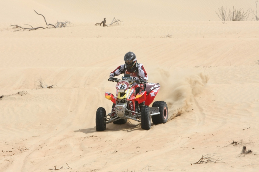 UAE racers do good on first day Abu Dhabi Desert Challenge 2012
