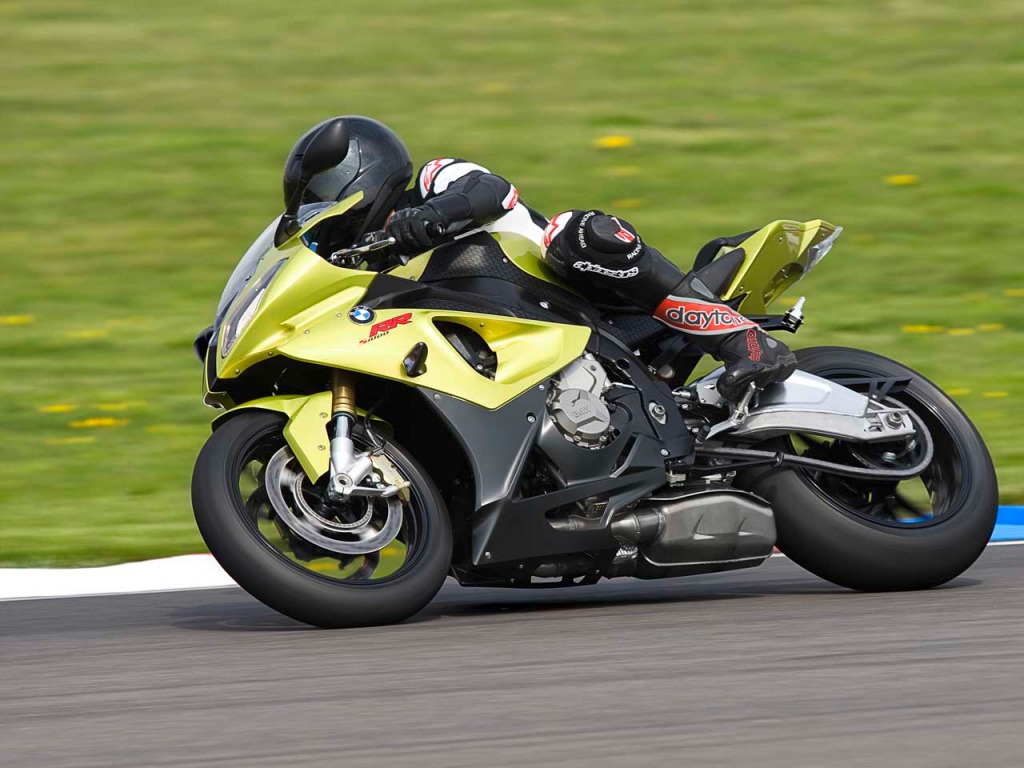 BMW Motorrad bikes get standard ABS for 2013