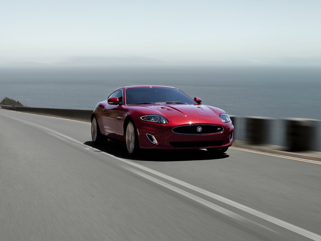 Jaguar XK 2013 line-up gets new trims and options