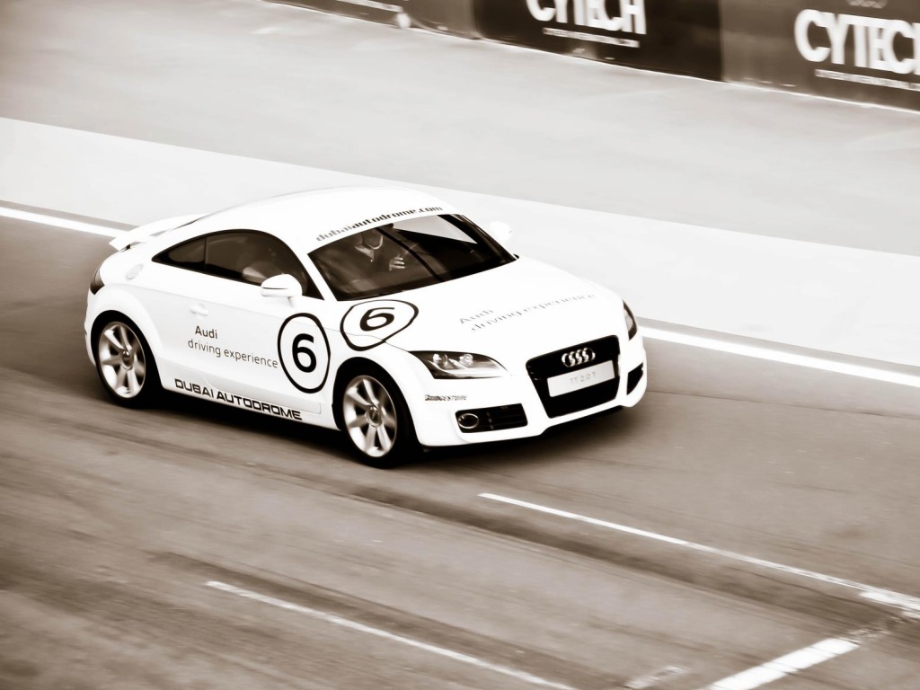 First drive: 2012 Audi TT at Dubai Autodrome