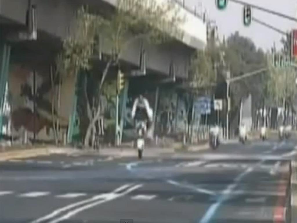 Video of the week: Motorcycle cop flips bike after not seeing speed bump